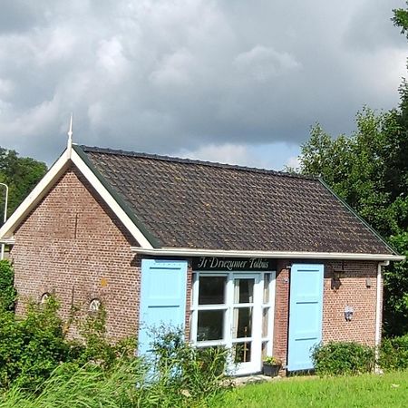 Het Driezumer Tolhuis Driesum Luaran gambar